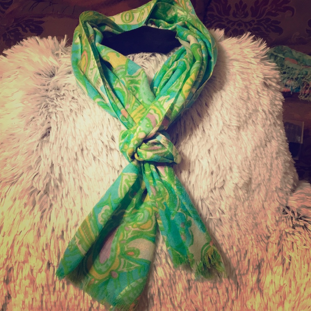 Lilly scarf silk